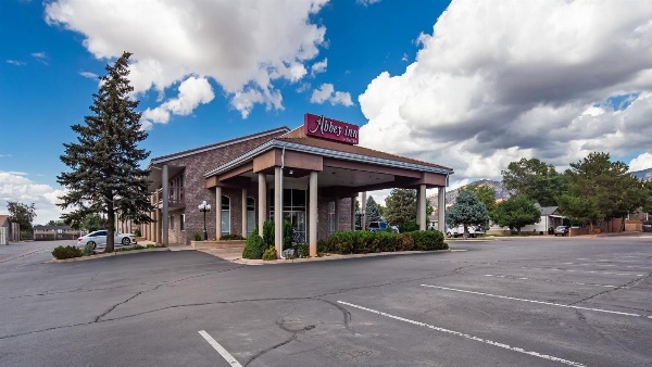 Abbey Inn Cedar City image 7